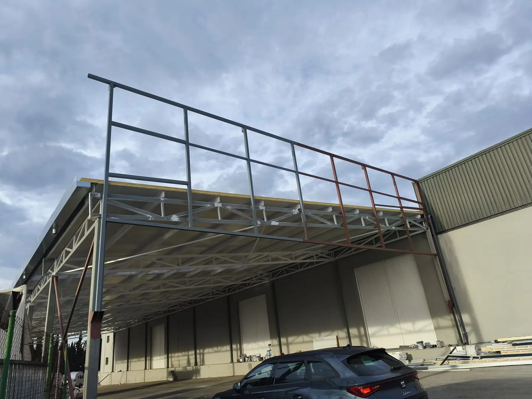 Estructura preparada para un nuevo cerramiento de fachada