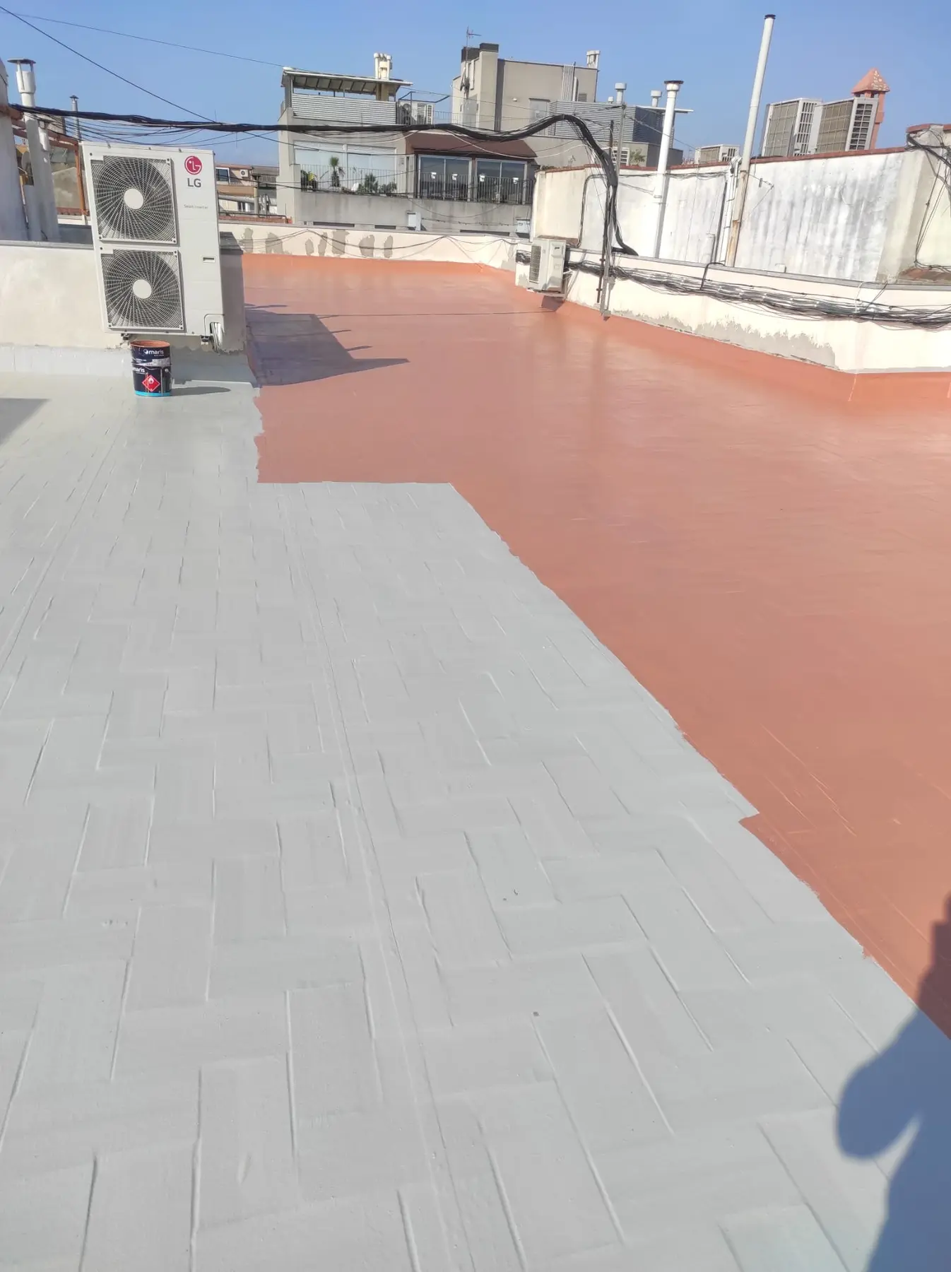 Aplicación de revestimiento impermeable continuo